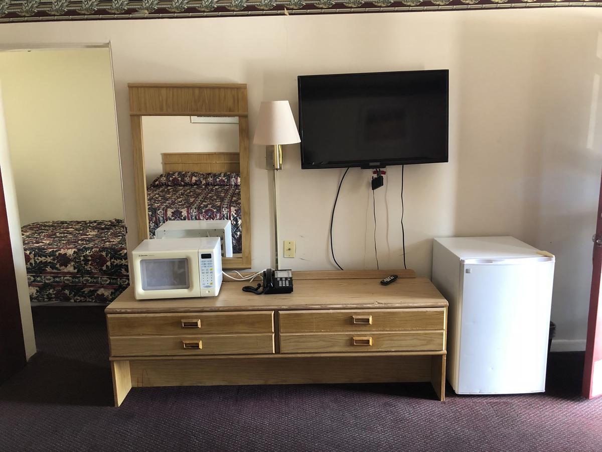 Seaway Motel Roosevelt Park Extérieur photo