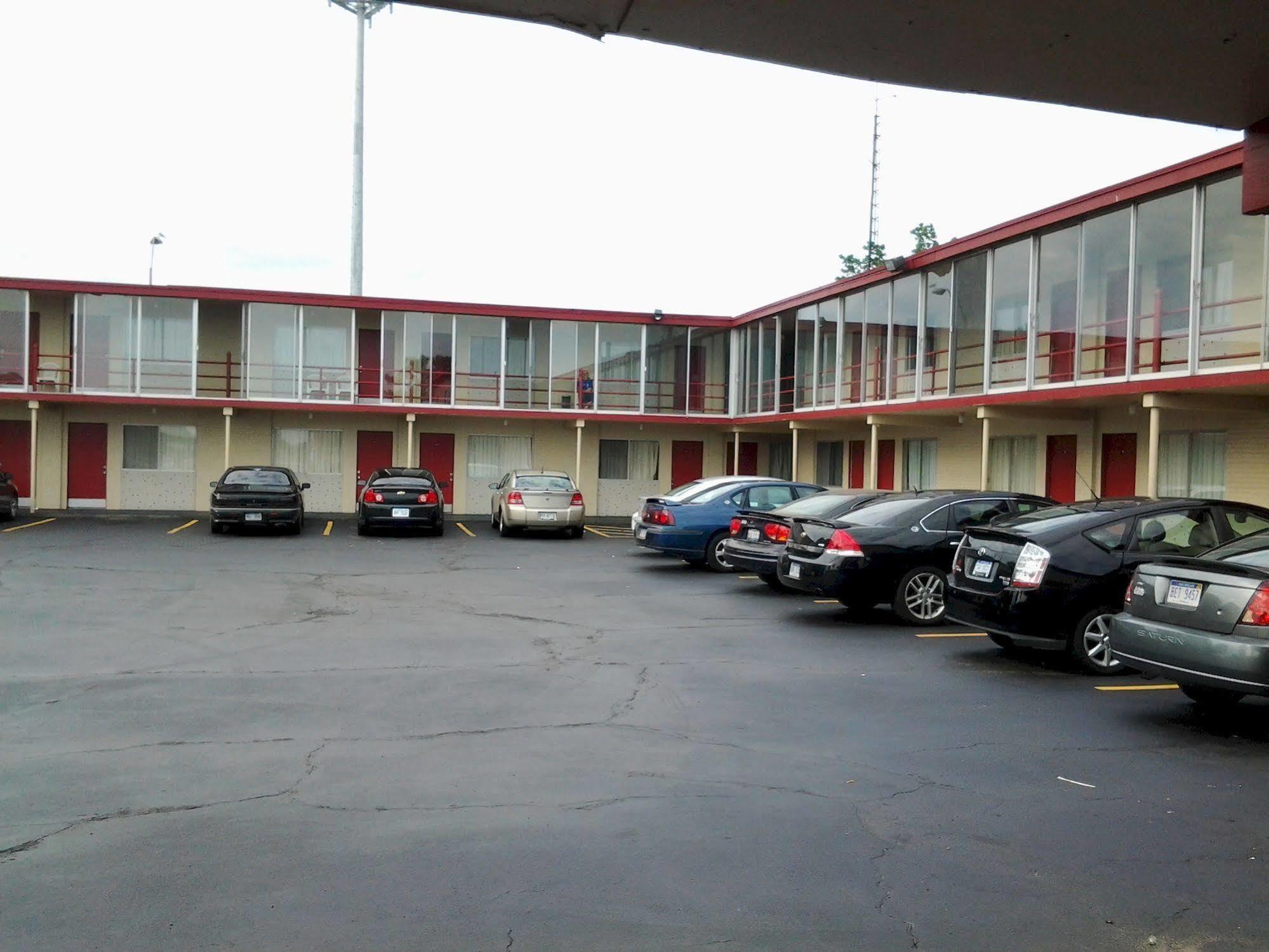 Seaway Motel Roosevelt Park Extérieur photo