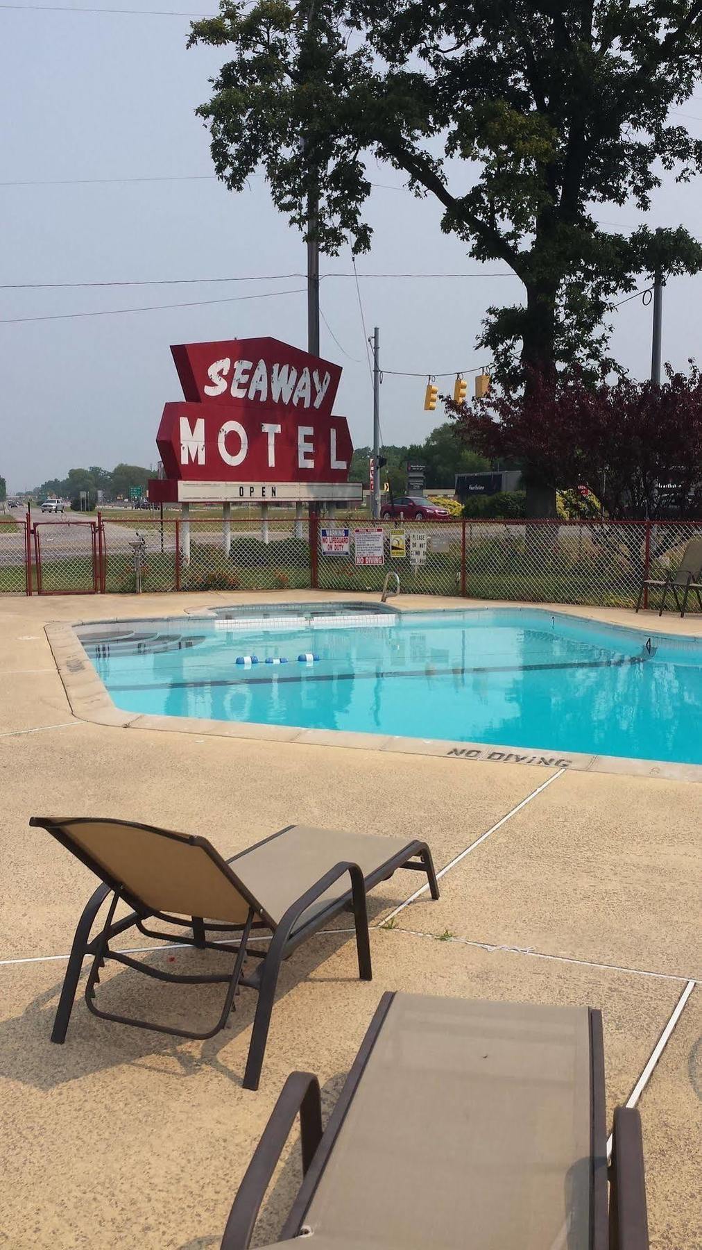 Seaway Motel Roosevelt Park Extérieur photo