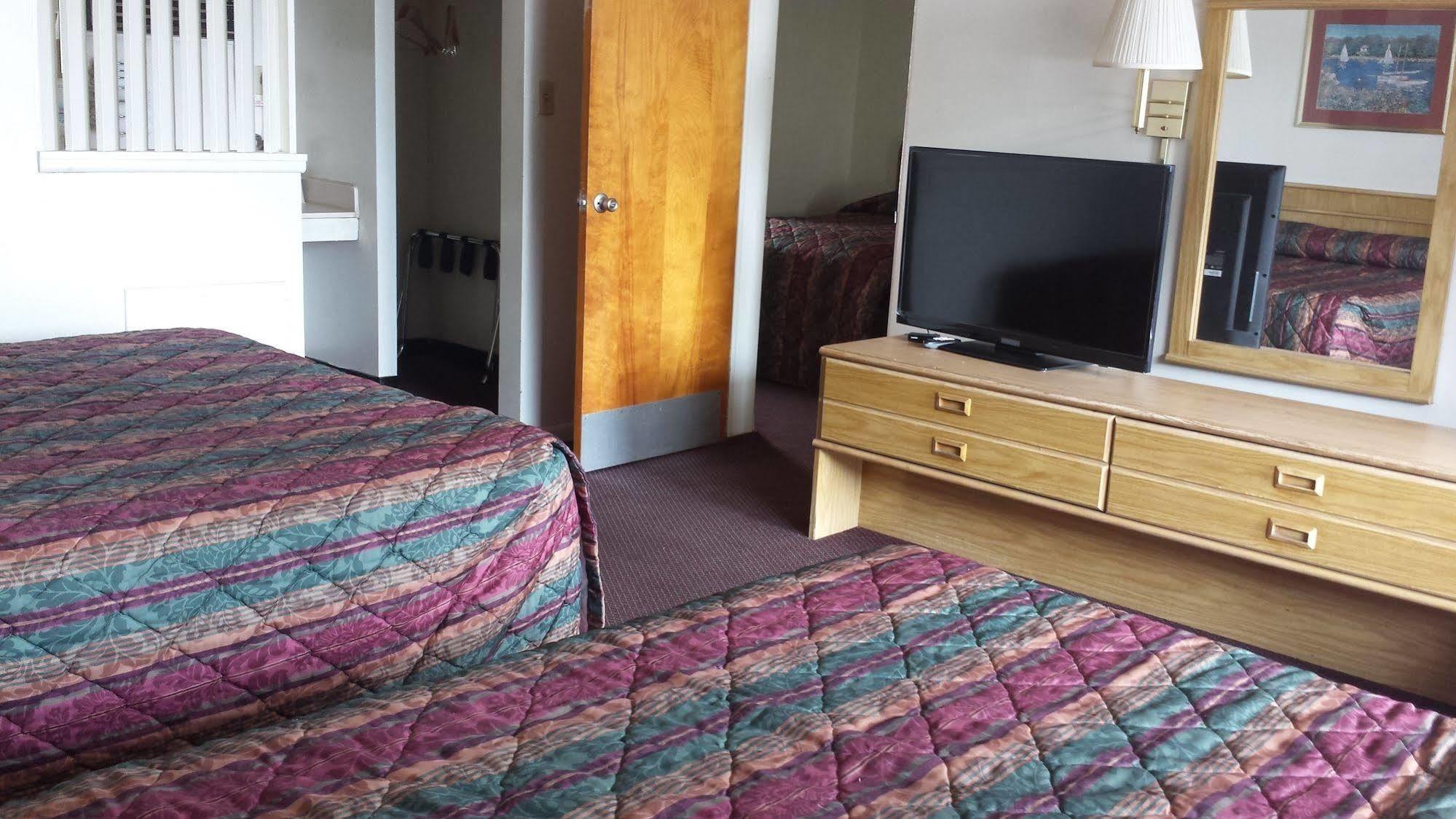 Seaway Motel Roosevelt Park Extérieur photo